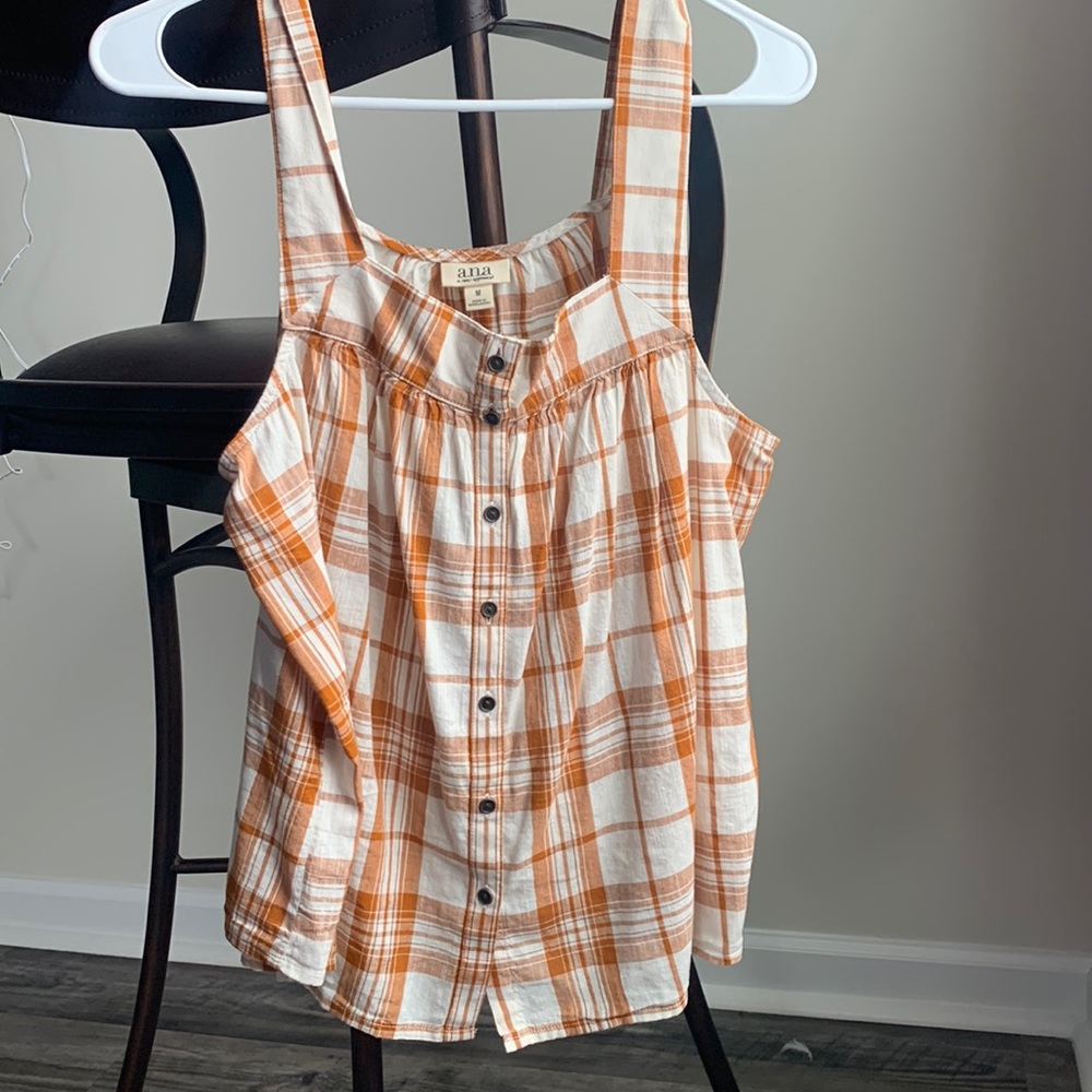 Plaid tank top, flowy, functional front buttons